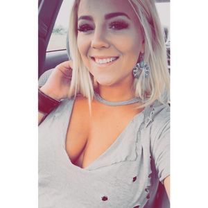 Meet your Posher, Alexandra